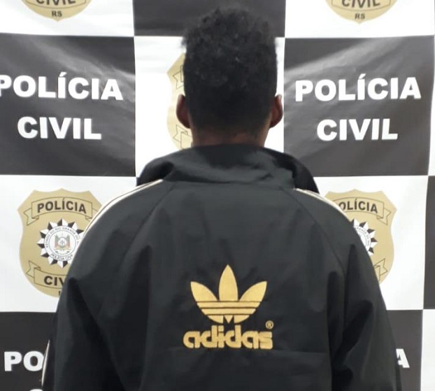 Mulher investigada por tráfico de drogas é presa em Três Coroas