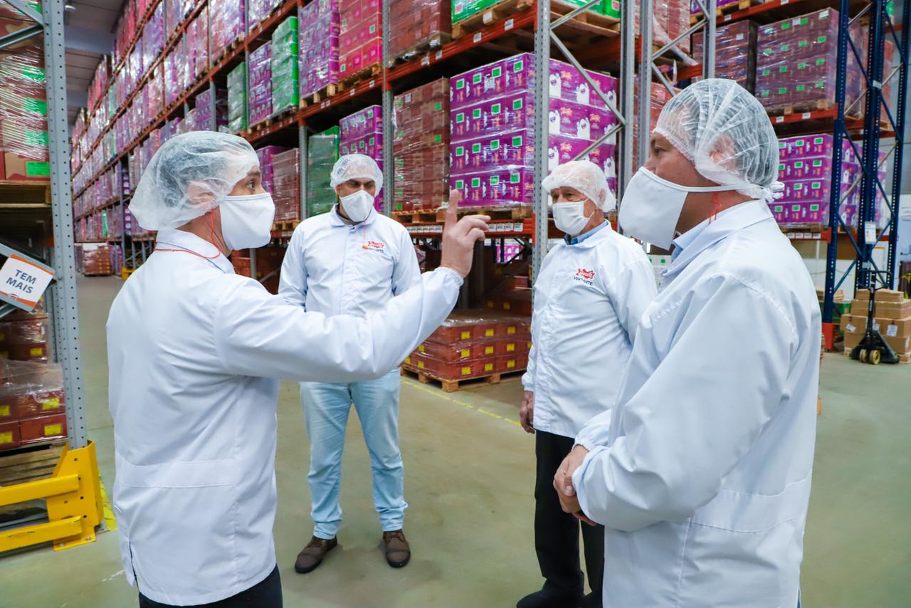Dalciso visita empresas como presidente de frente em defesa das indústrias