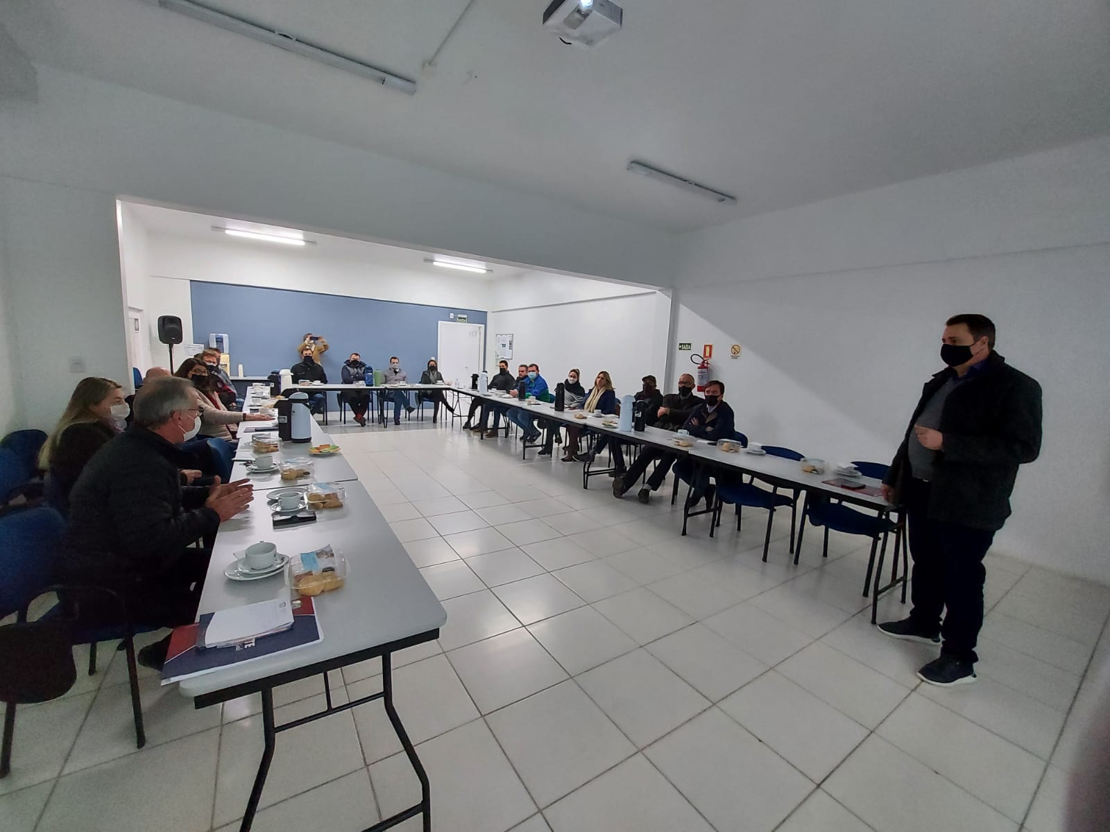 Prefeito de Rolante apresenta balanço de seus primeiros seis meses de gestão aos membros da Acisa