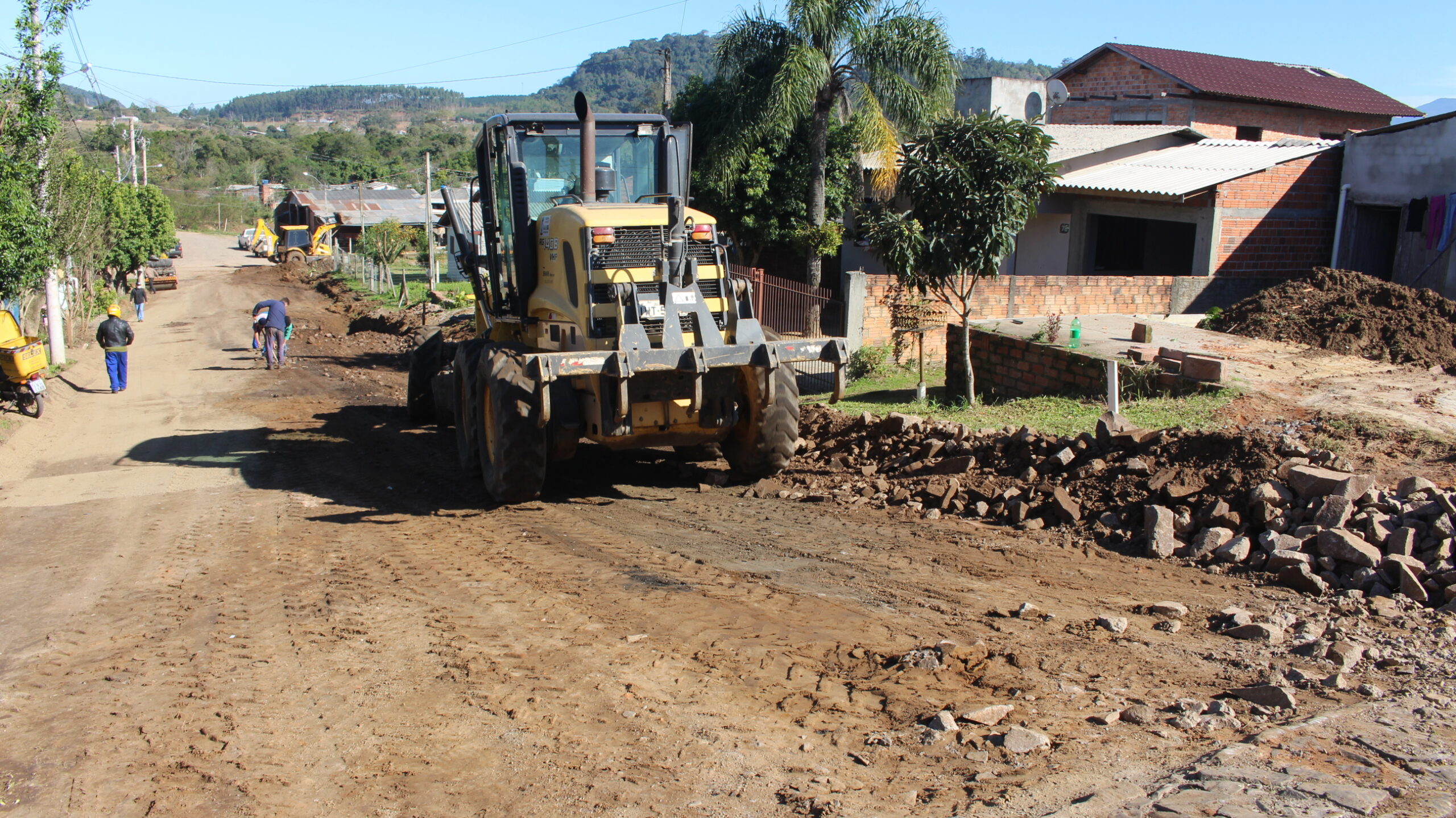 Prefeitura de Parobé prepara rua Paraíba para receber pavimentação asfáltica