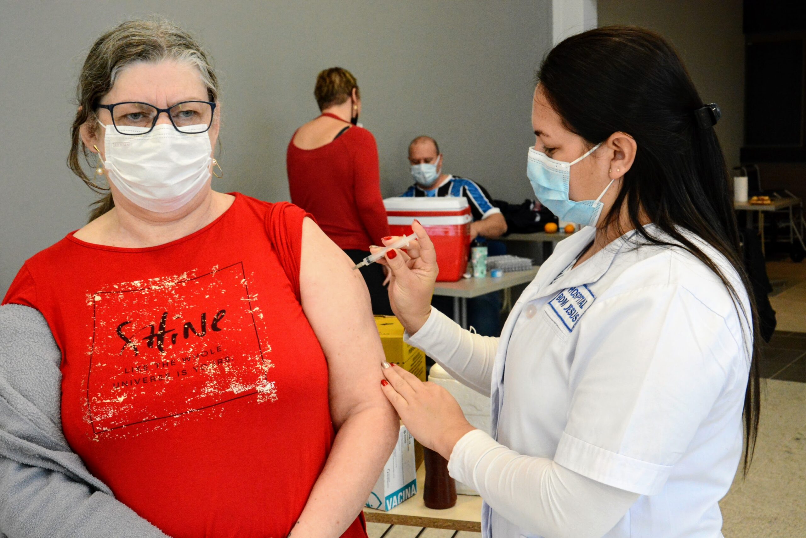 Taquara adiantará vacinação da AstraZeneca para pessoas que iriam receber a segunda dose nos dias 26 de julho e 2 de agosto