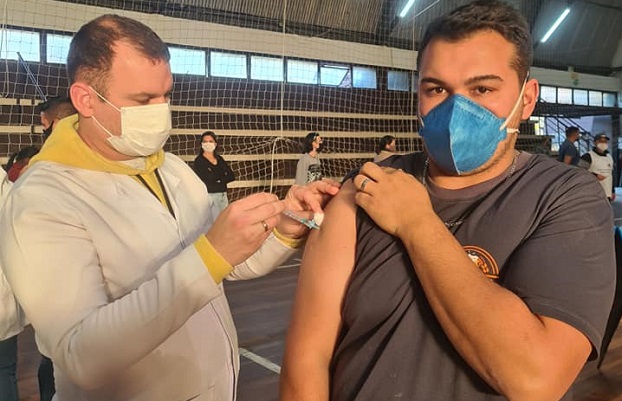 Secretaria de Saúde de Igrejinha organiza projeto de vacinação intitulado 'Juntos Protegidos Para Festa'