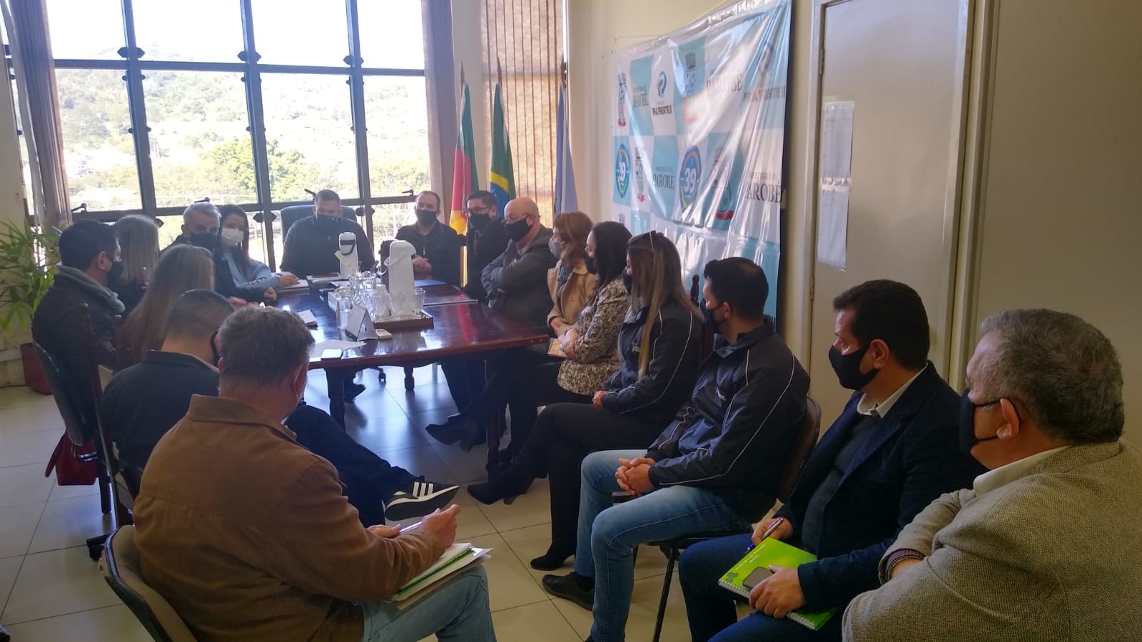 Prefeito de Parobé recebe a visita de integrantes da Associação Parobeense dos Escritórios de Contabilidade