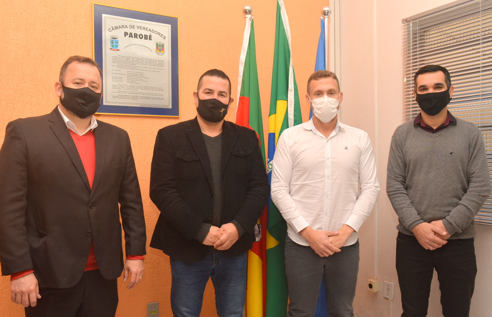 Prefeito de Parobé se reúne com vereadores na sede do Legislativo
