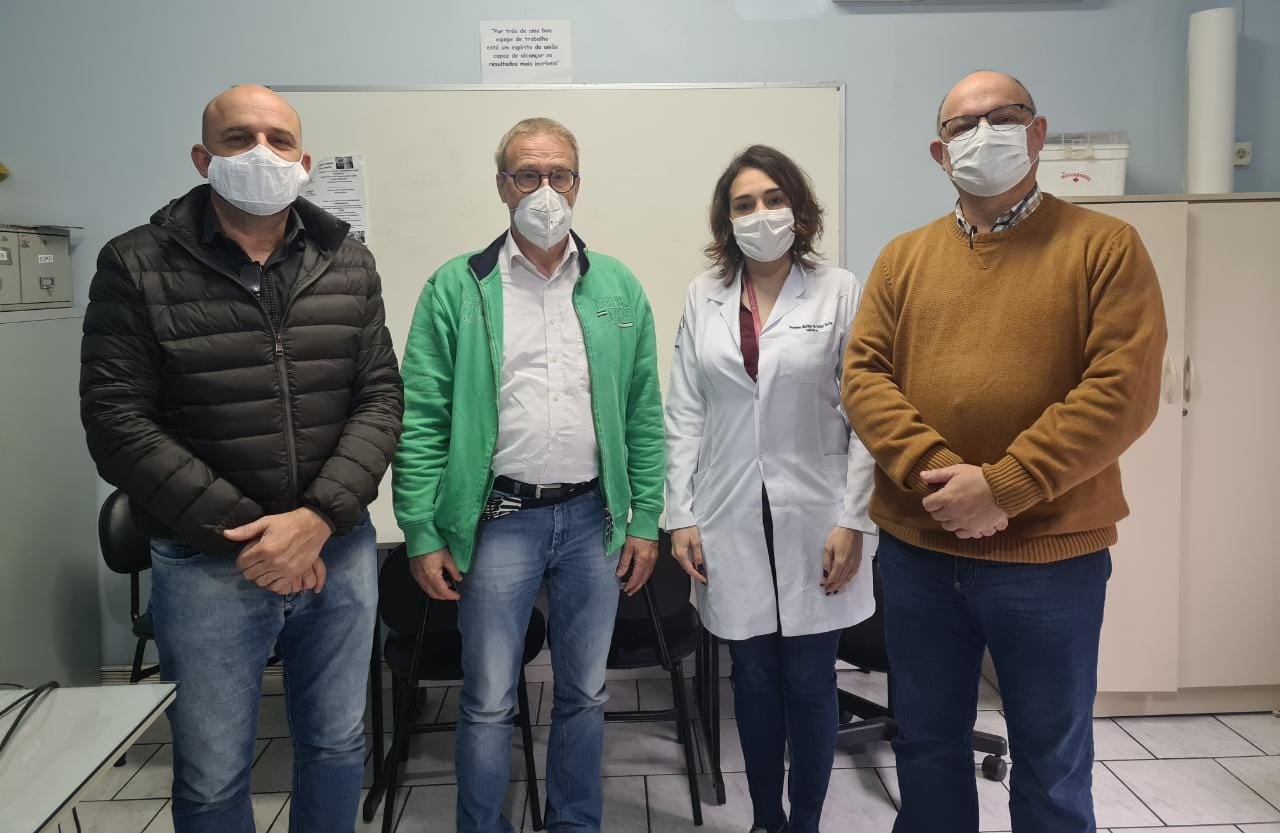 Médico alemão realiza visita à Secretaria de Saúde de Igrejinha