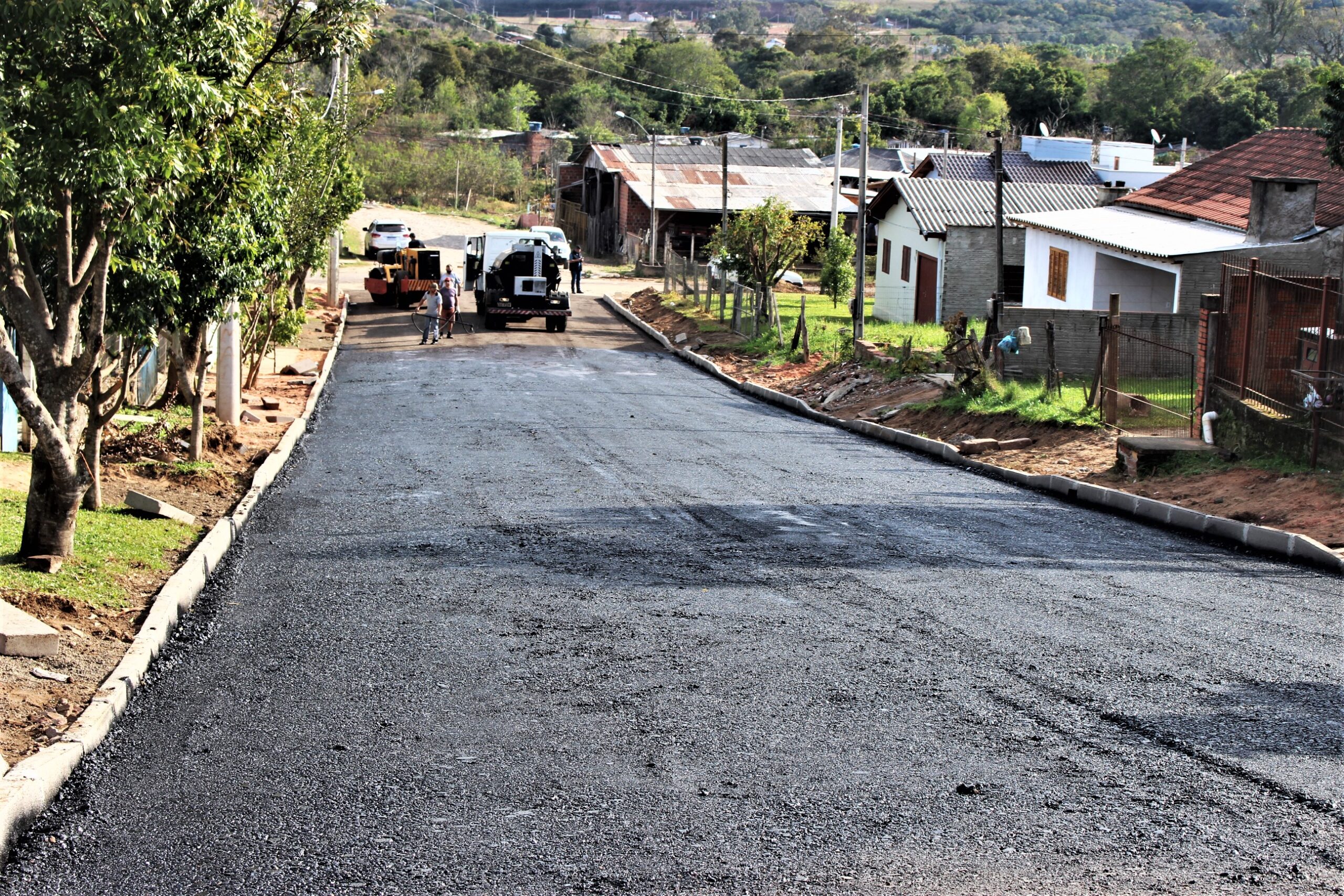 Mais uma rua recebe pavimentação em Parobé
