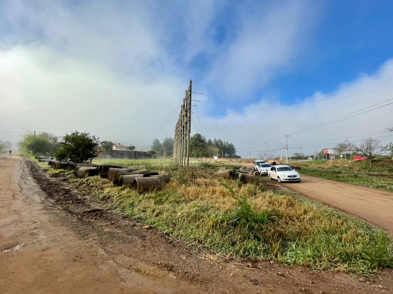 Quatro ruas do bairro Eldorado recebem obras de drenagem pluvial e pavimentação em Taquara