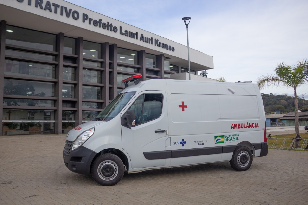 Igrejinha recebe nova ambulância para frota da Secretaria de Saúde