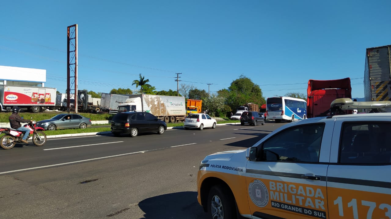 Trânsito de caminhões é liberado na ERS-239 em Taquara