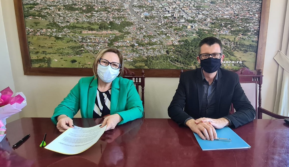 Prefeituras de Igrejinha e Taquara formalizam convênio para construção de ponte na divisa entre os municípios