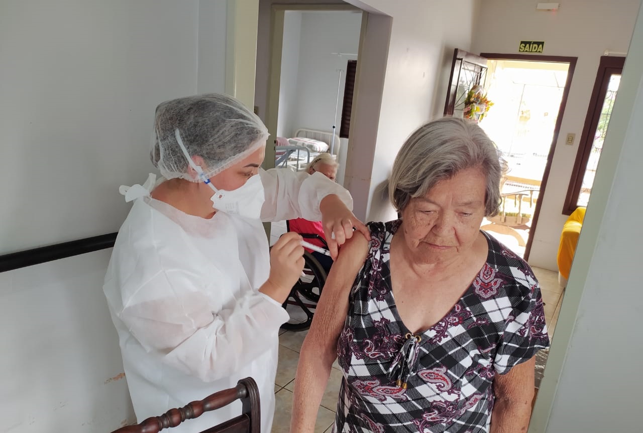 Prefeitura de Taquara inicia a aplicação da dose de reforço da vacina contra a Covid-19