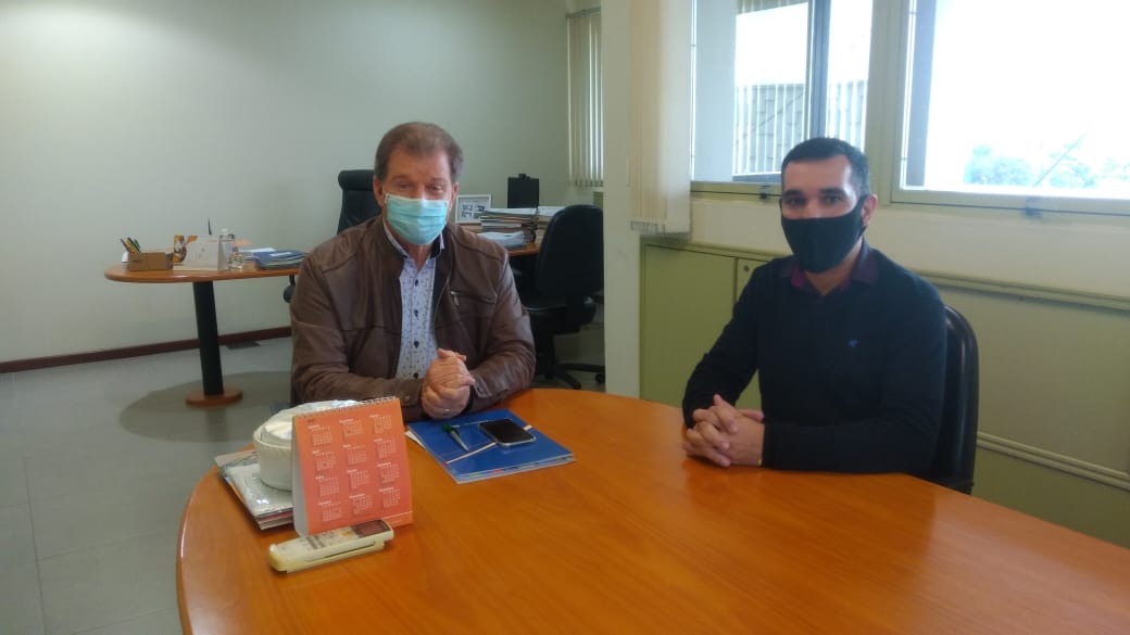 Professores de Parobé premiados no projeto “Educador Nota 10” vão concorrer a bolsa de estudos na Faccat