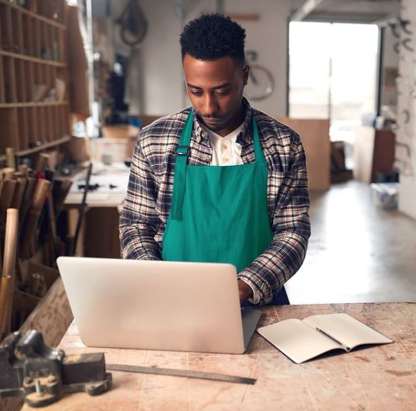Sicoob é a instituição financeira que mais possibilitou crédito a pequenos negócios na pandemia, segundo Sebrae e FGV