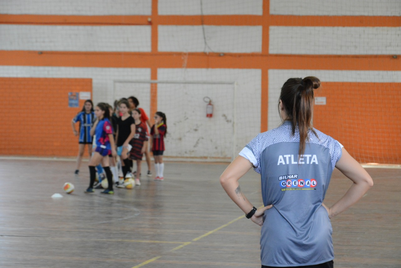 Nova escolinha de futsal feminino de Taquara inicia atividades com o apoio da administração municipal