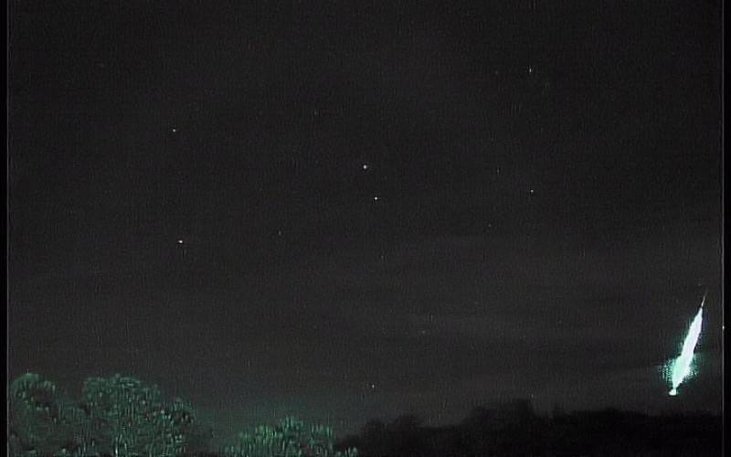 Observatório Heller & Jung volta a flagrar queda de meteoro