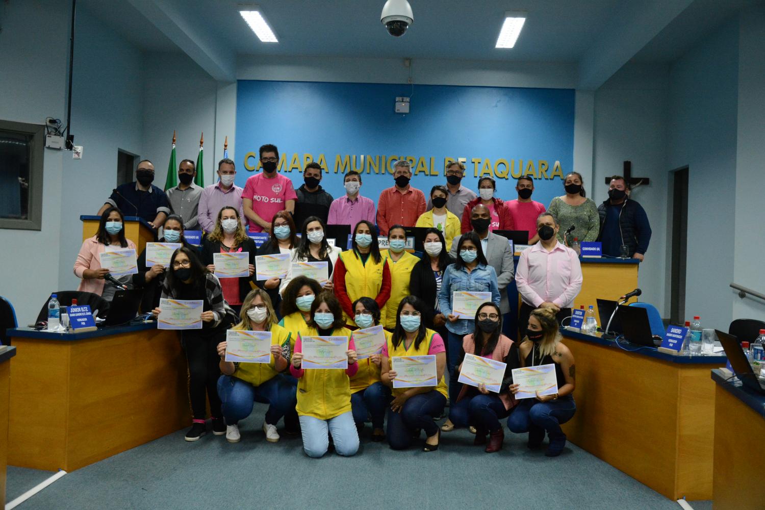 Agentes Comunitários de Saúde recebem homenagem da Câmara de Taquara