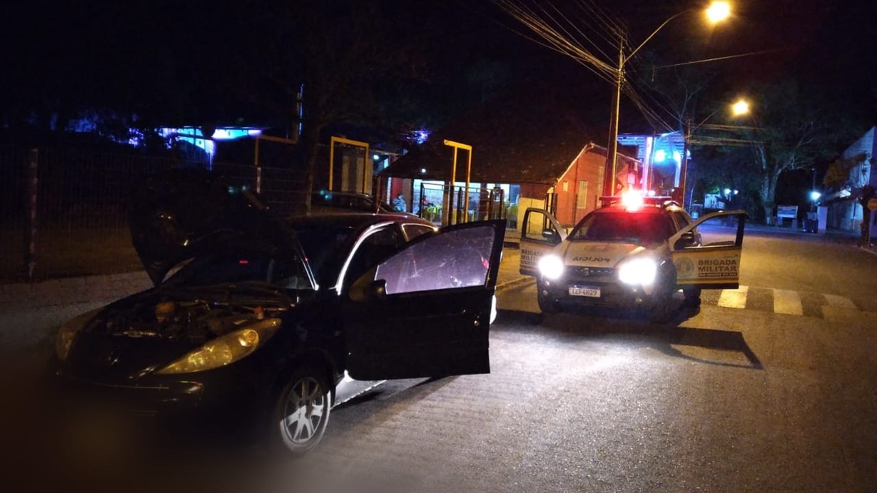 Homem é preso em Rolante com carro que havia sido furtado em Portão