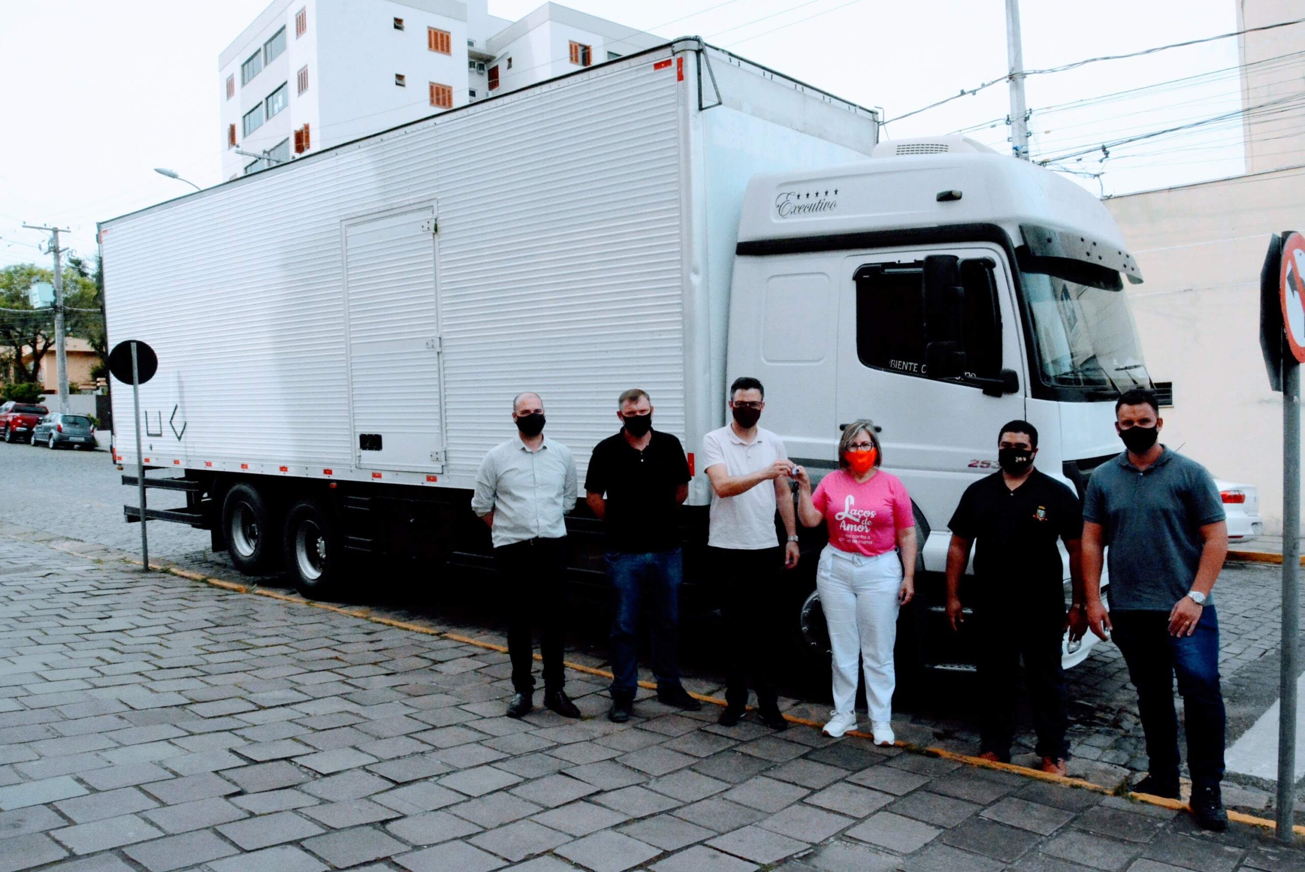 Receita Federal doa um caminhão para a prefeitura de Taquara