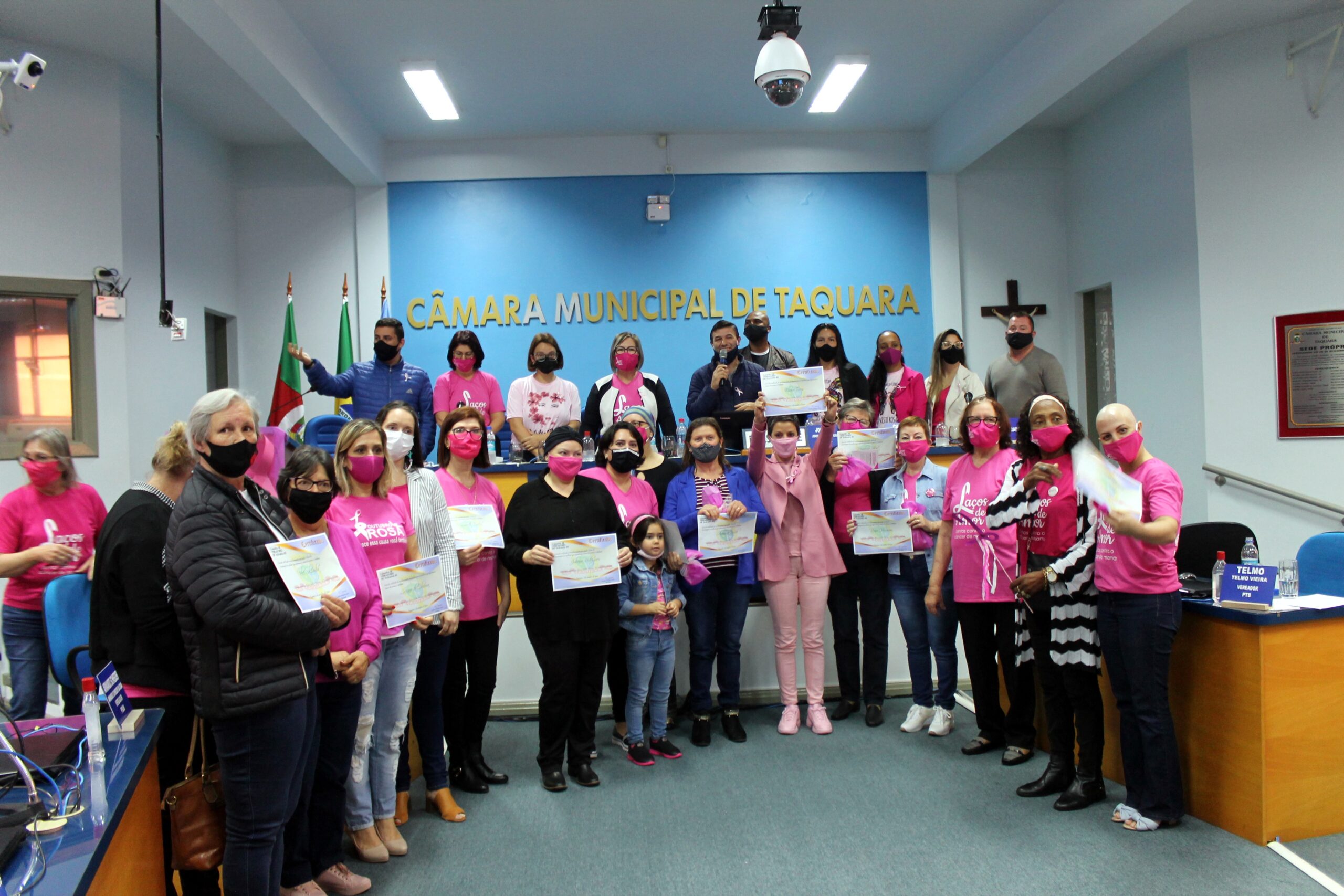 Grupo Laços de Amor de Taquara retoma homenagem às mulheres que enfrentaram o câncer de mama