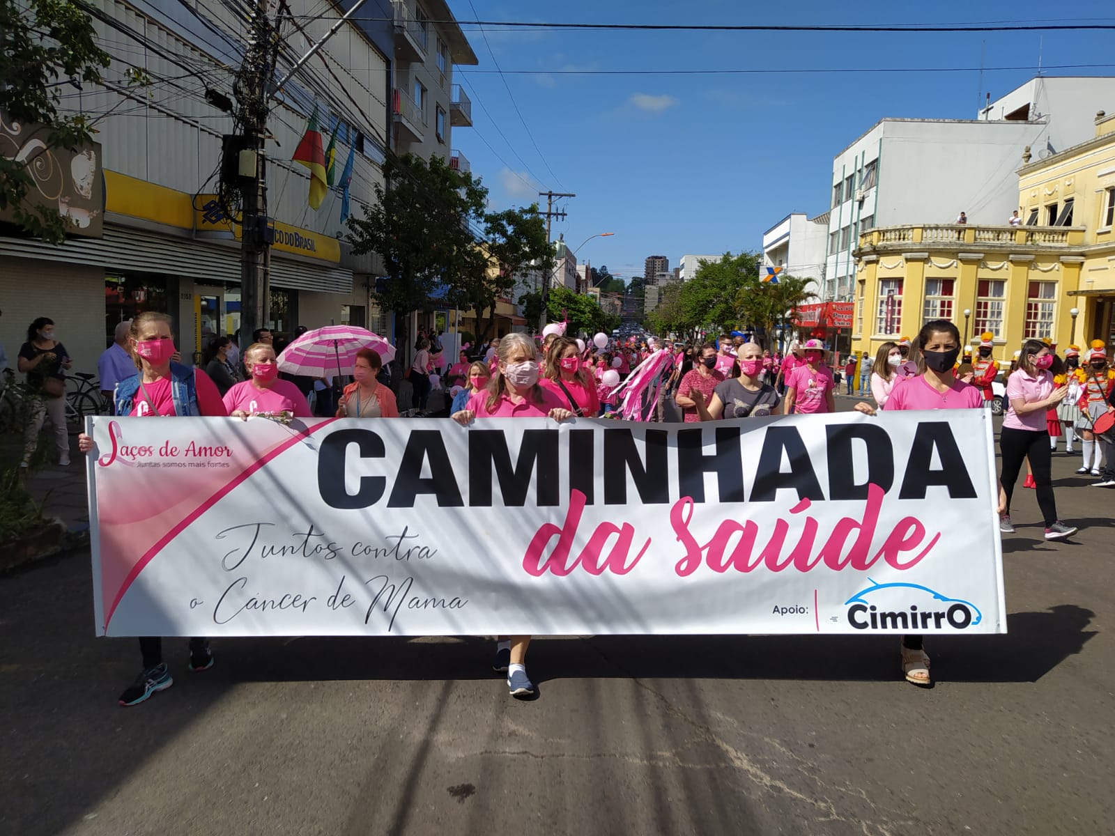 2ª Caminhada da Saúde / Laços de Amor alerta para os cuidados com o câncer de mama em Taquara
