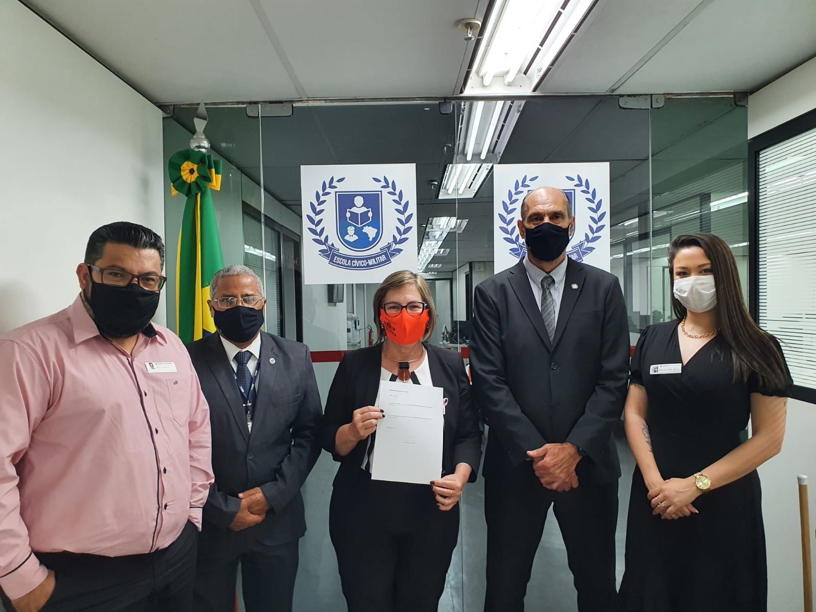 Sirlei Silveira confirma interesse de Taquara em escola cívico-militar