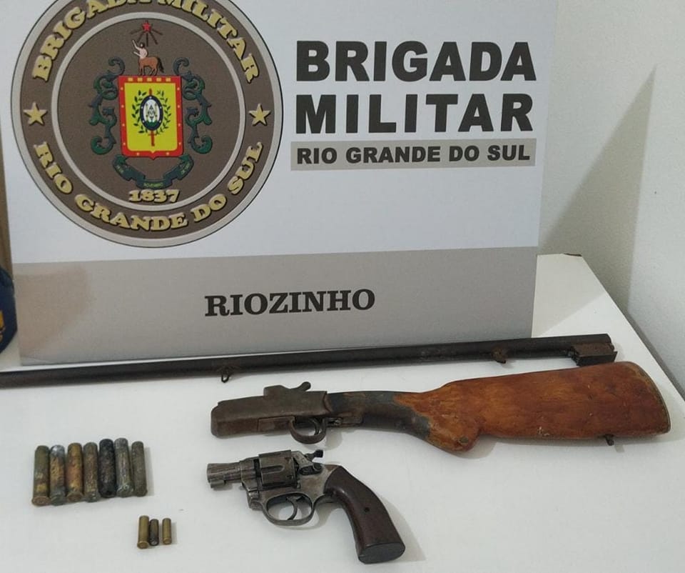 Indivíduo é preso com armas após ameaçar o pai de 80 anos em Riozinho
