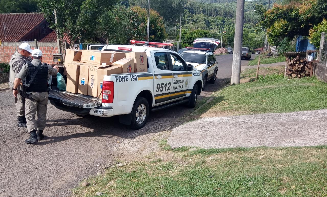 Moradores de Parobé e Igrejinha são presos em Três Coroas com 8,5 mil carteiras de cigarros contrabandeados