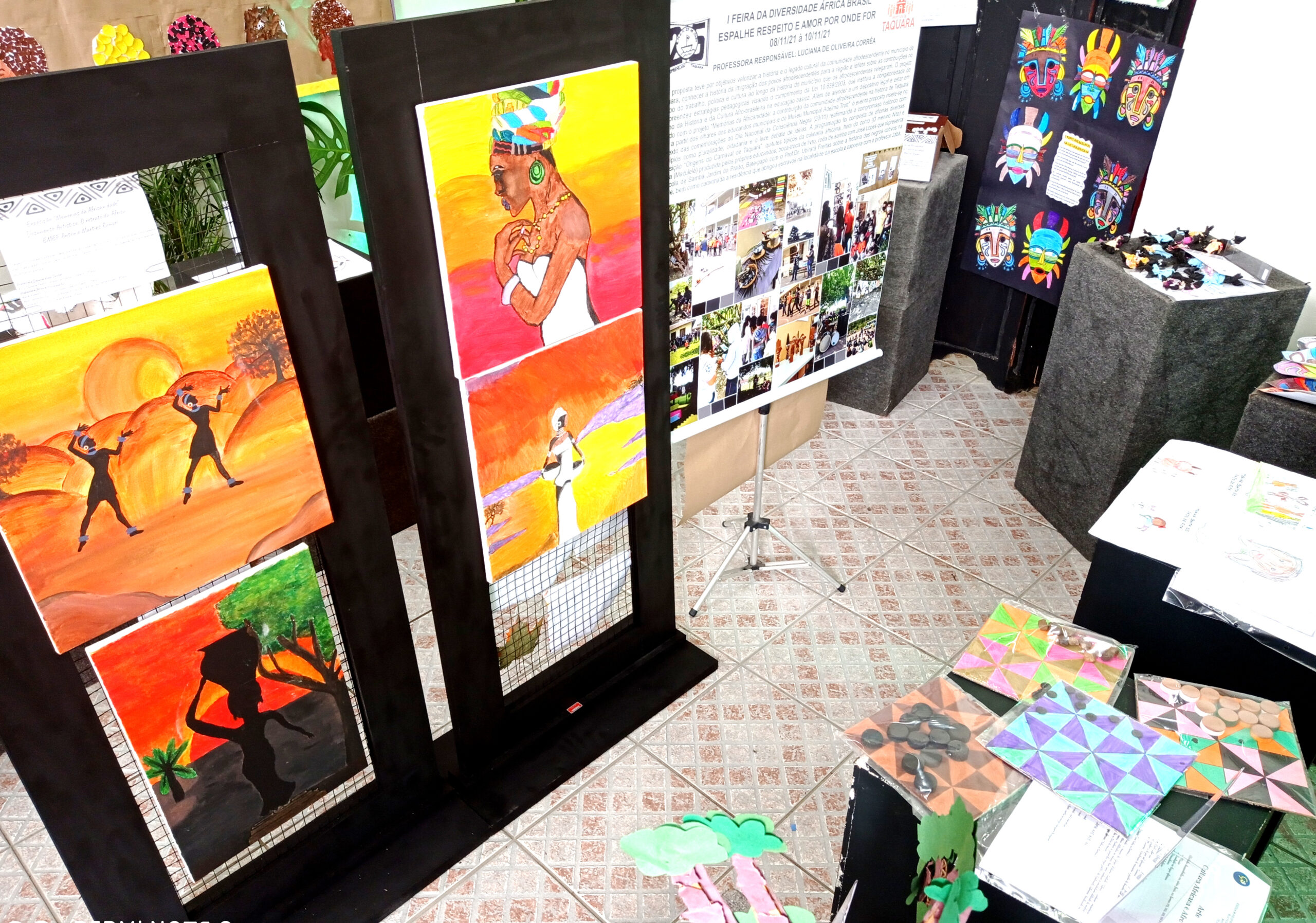 Prefeitura de Taquara recebe exposição alusiva à Semana de Reflexão da Consciência Negra