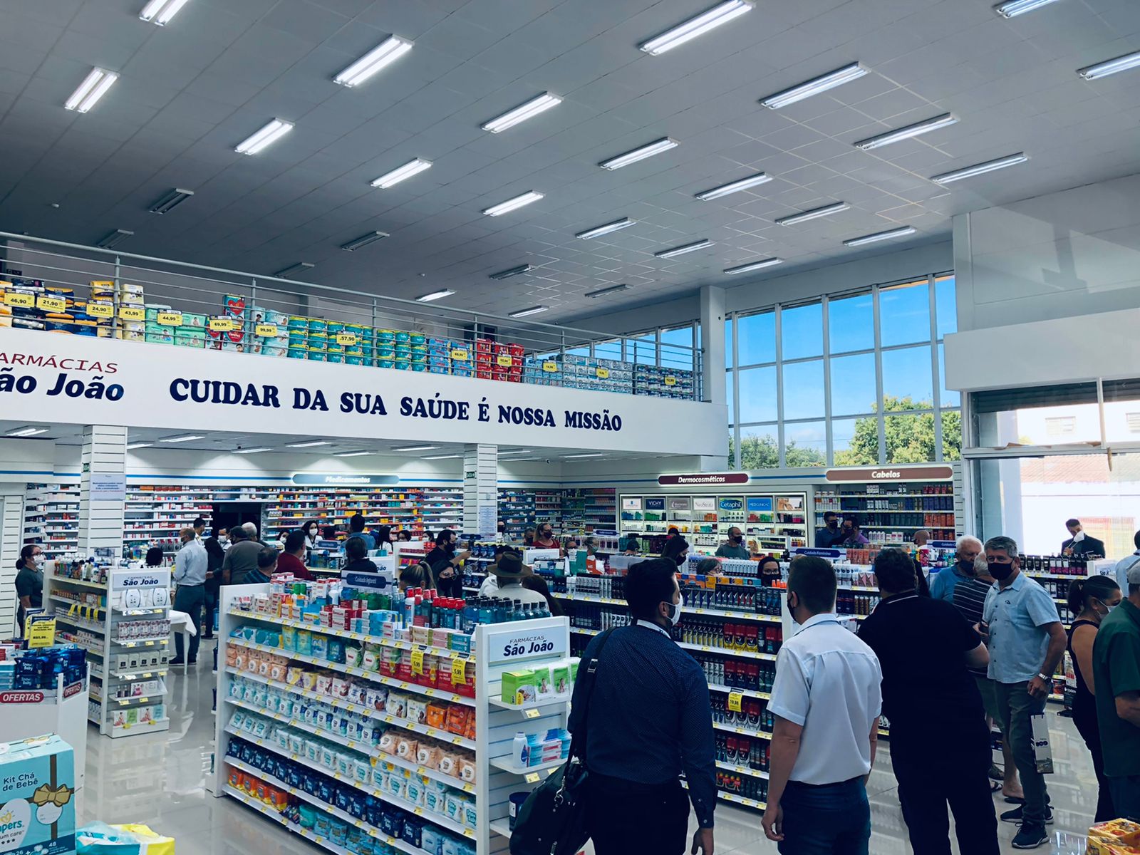 Farmácias São João inaugura unidade no bairro Petrópolis em Taquara