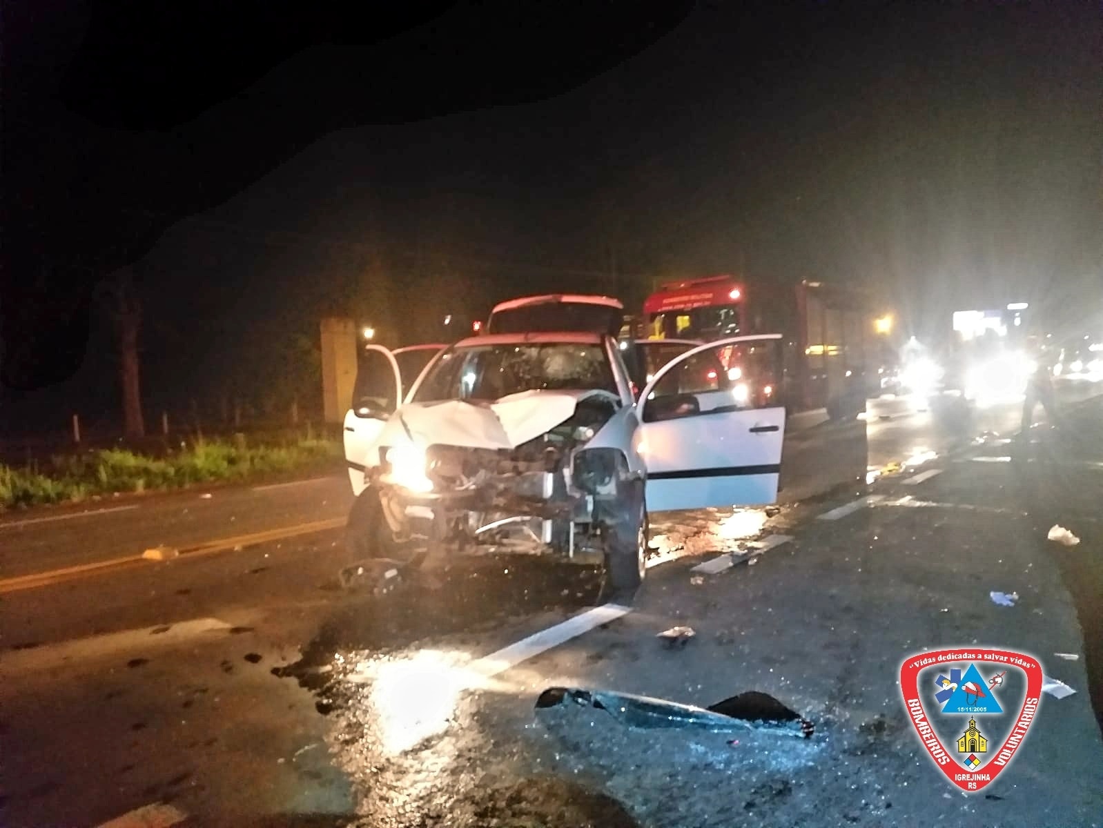 Uma pessoa fica ferida após colisão entre dois veículos na ERS-115 em Igrejinha