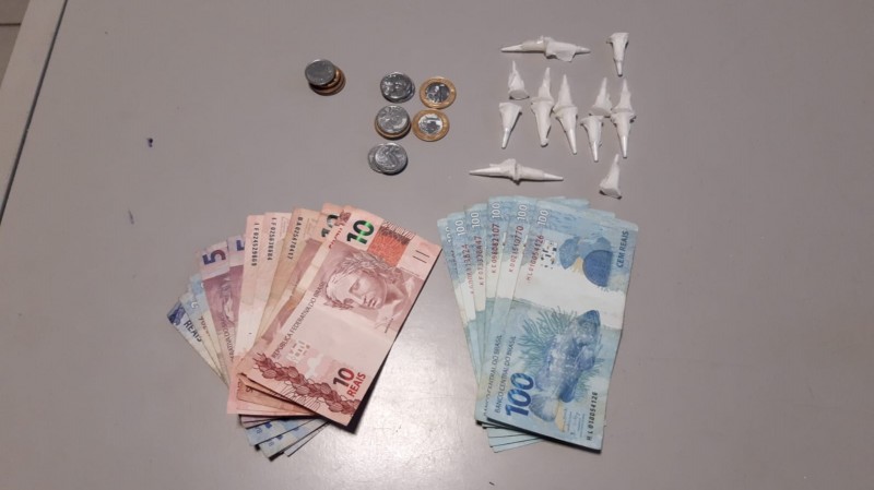 Jovens são presos por tráfico de drogas em Taquara
