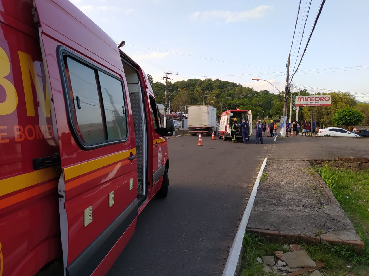 Motociclista fica ferido após colisão com carro na ERS-020 em Taquara