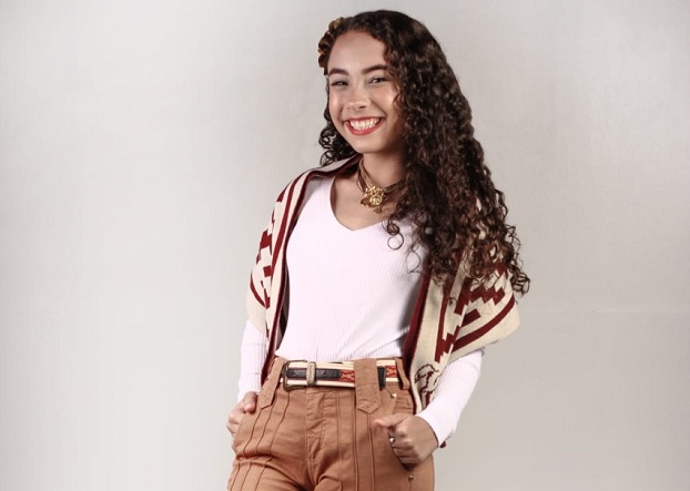 Cantora Luiza Barbosa se apresentará em Taquara nesta quinta-feira (2)
