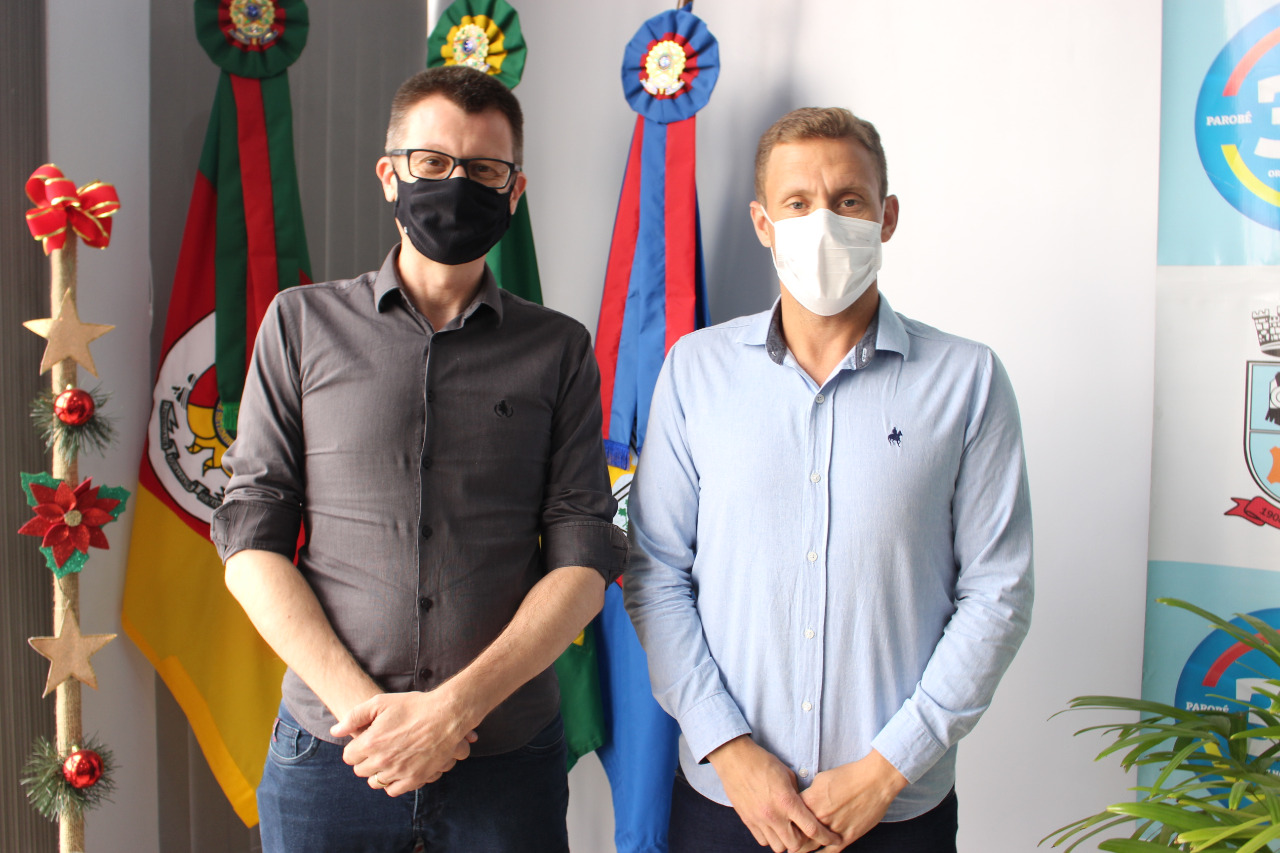 Prefeito de Igrejinha, Leandro Horlle, é escolhido novo presidente da Ampara