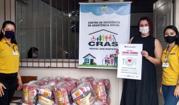 Grupo Grazziotin doa 33 cestas básicas ao Cras de Taquara