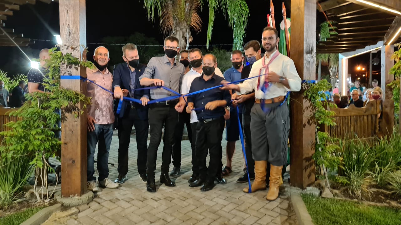 Praça Edgar Müller é entregue aos moradores da Serra Grande em Igrejinha