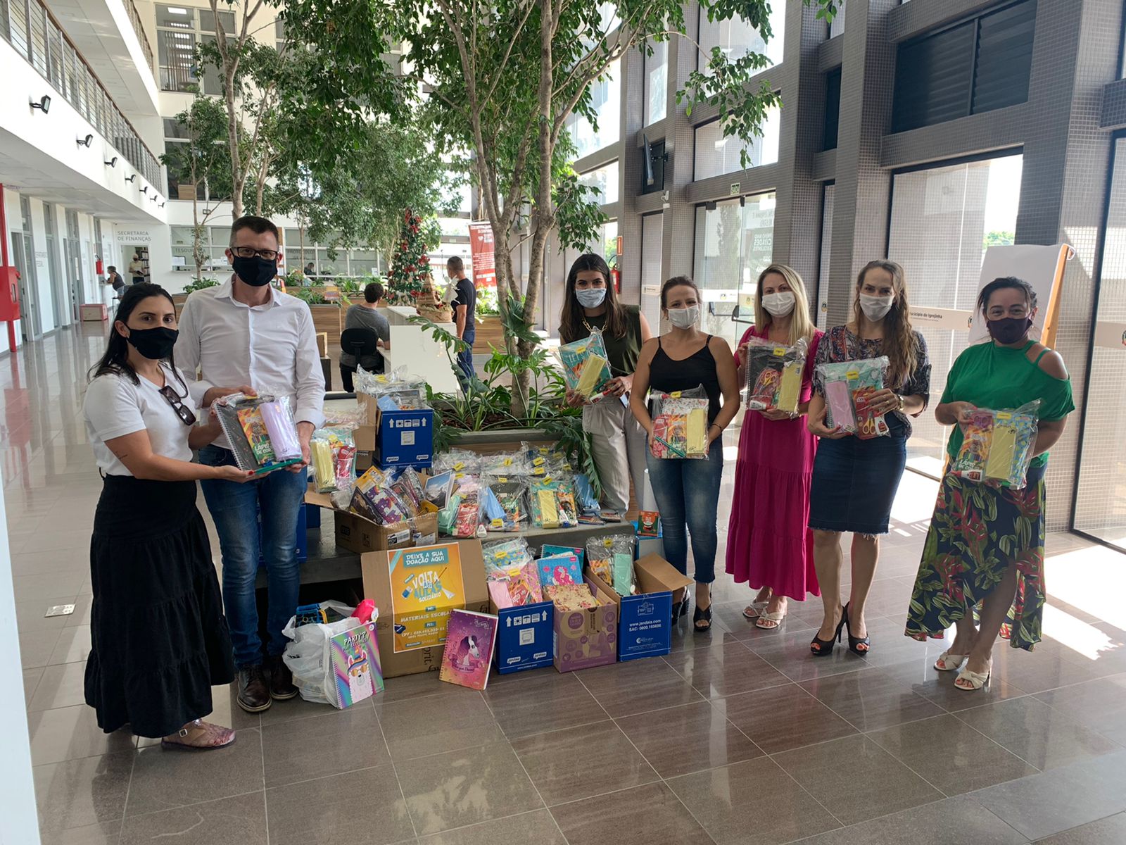 Smart doa kits escolares para a Secretaria de Educação de Igrejinha