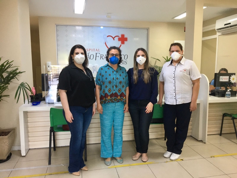 Representantes da Secretaria Estadual de Saúde realizam visita ao hospital de Parobé