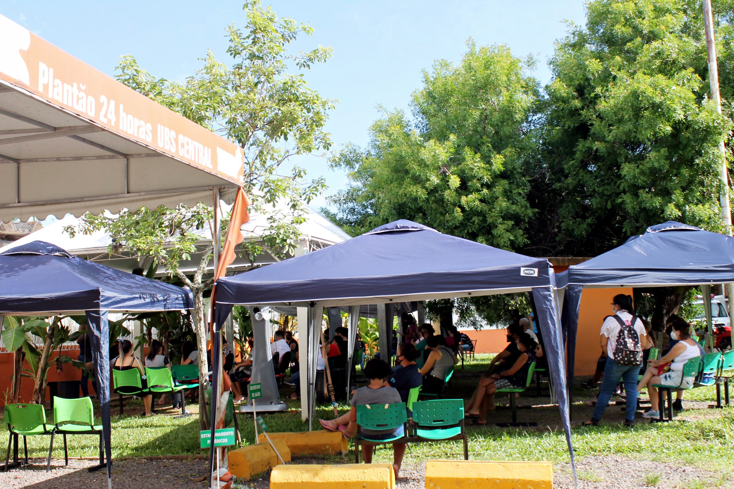 Prefeitura diz que, após ficha, pessoas com sintomas gripais são encaminhadas para outro local no Posto 24h de Taquara