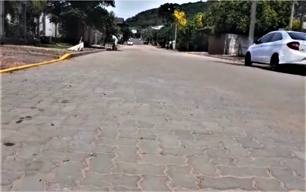 Pavimentação de mais uma rua é concluída pela prefeitura de Parobé