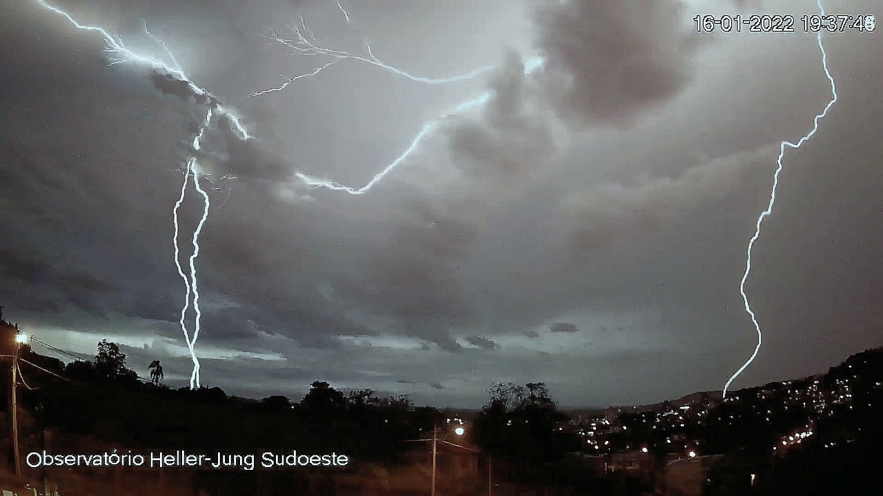 Taquara registra temperatura de 40,4º neste domingo (16)
