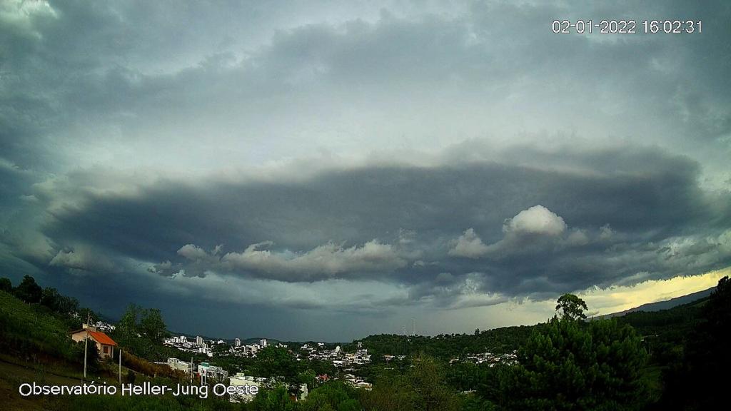 Taquara teve rajada de vento de 75,6 km/h neste domingo (2)
