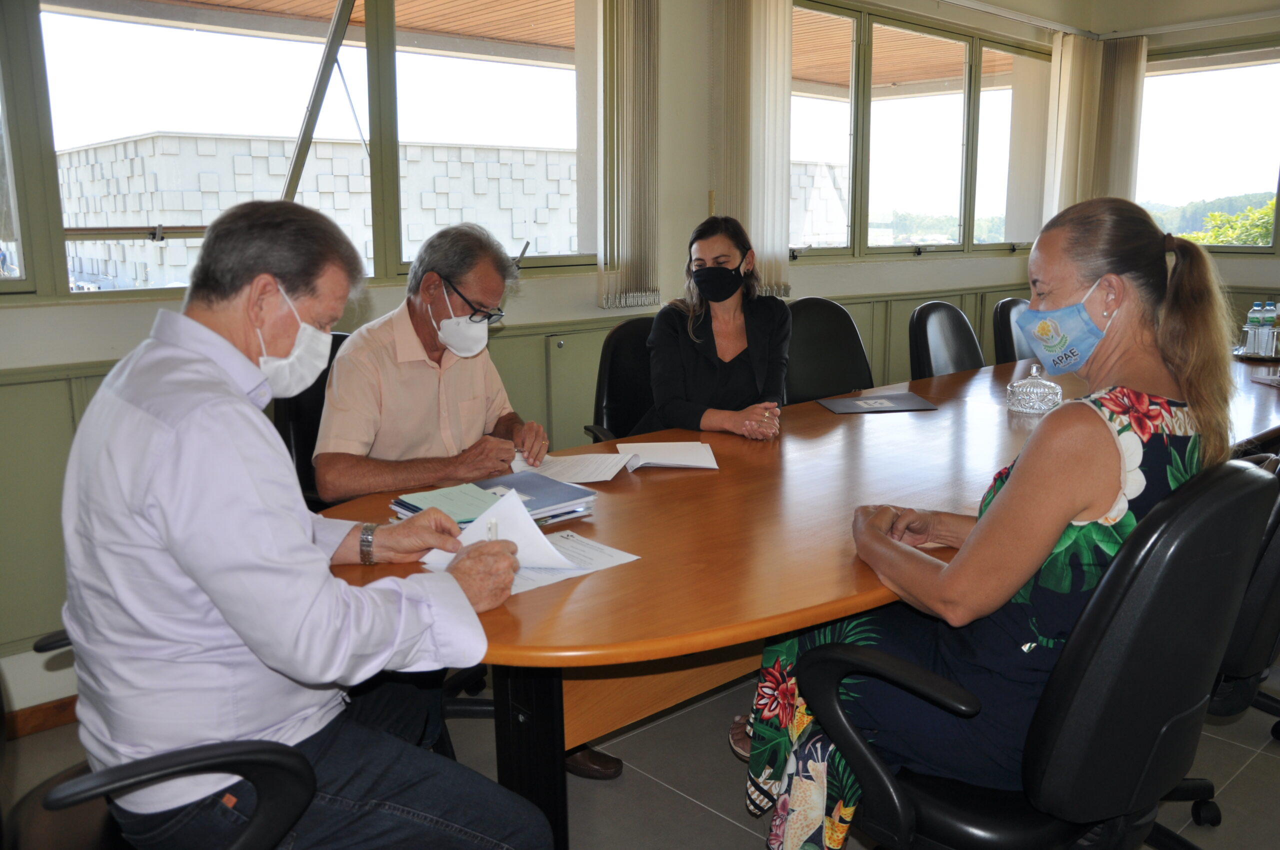 Faccat firma convênio com Apae de Taquara para estágio dos alunos do curso de Fisioterapia