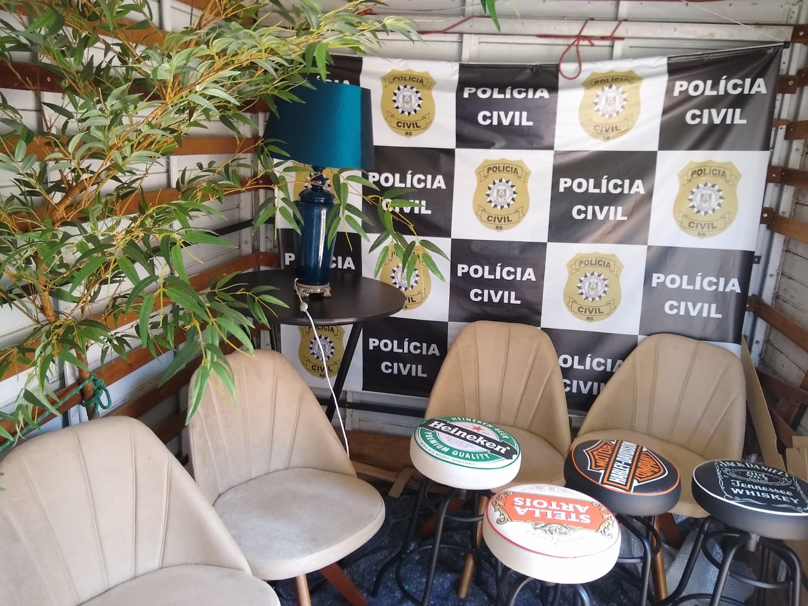Polícia Civil de Três Coroas recupera mercadorias compradas com cheques irregulares de pessoa falecida