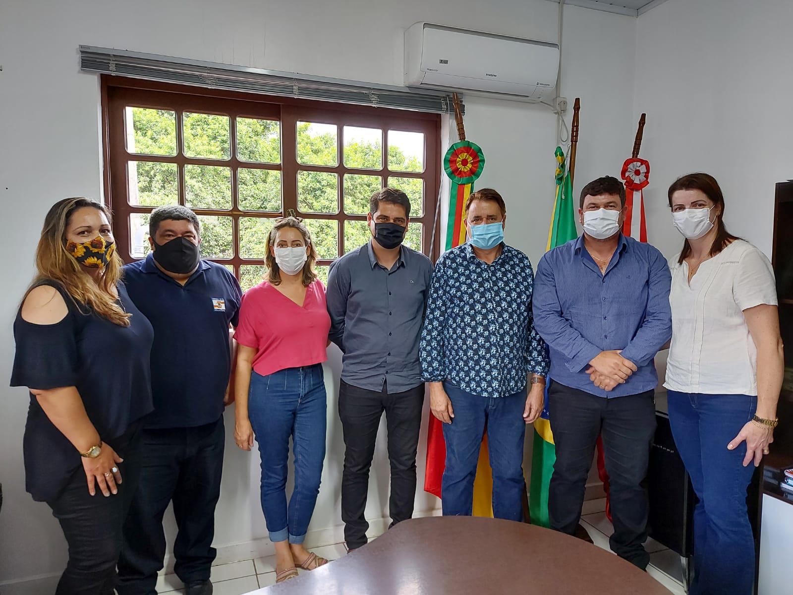 Comitiva do município de Jóia realiza visita ao prefeito de Rolante