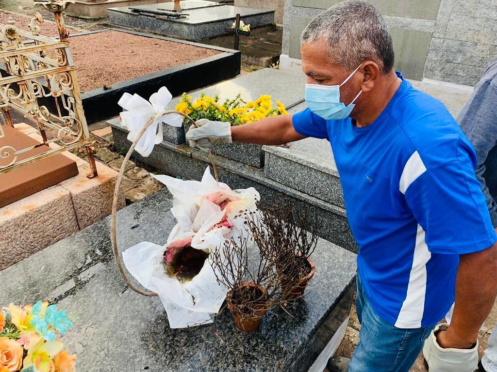 Taquara possui dois casos confirmados e 24 suspeitos de dengue e cemitério recebe limpeza de túmulos