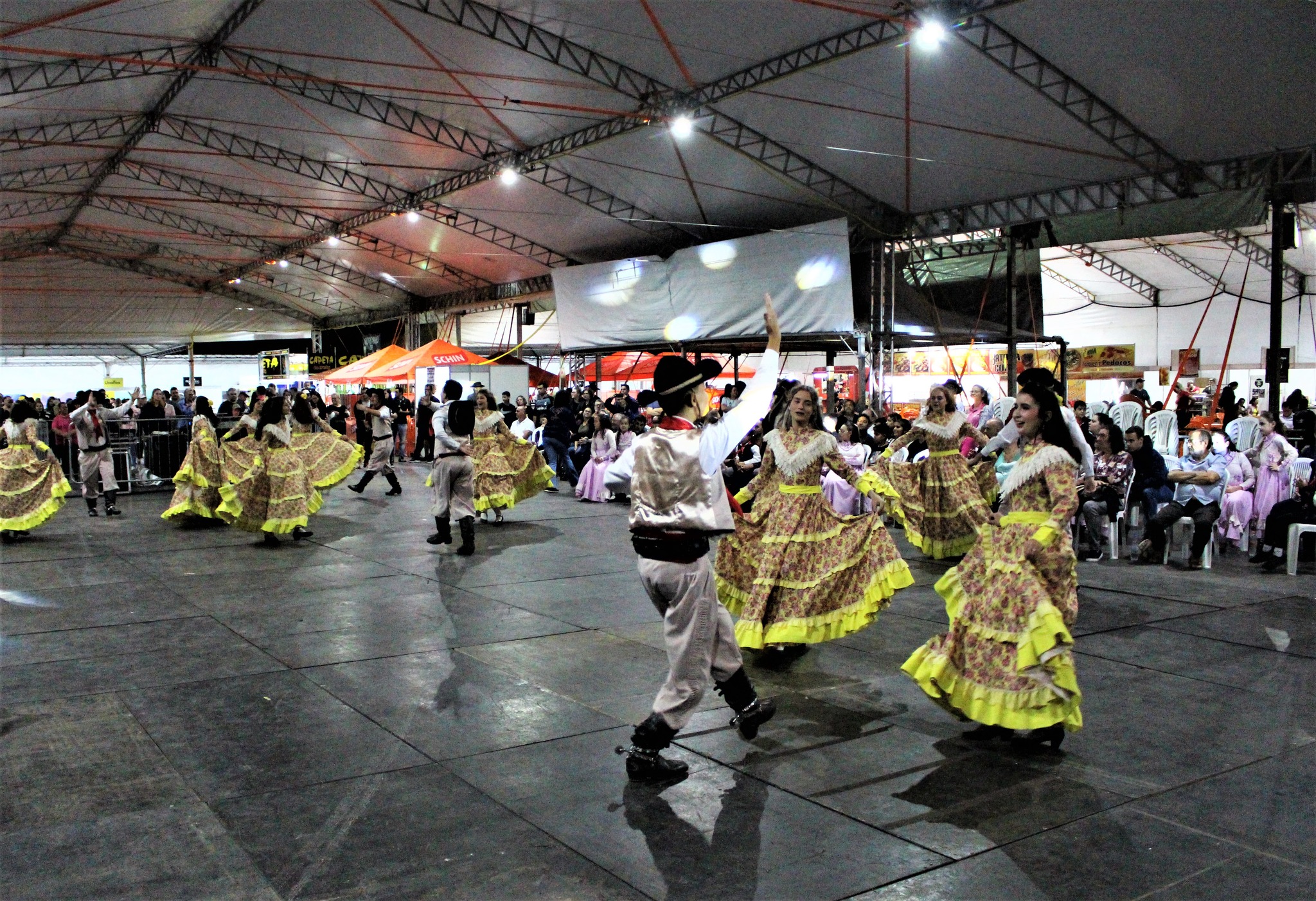 Festejando Parobé começa com apresentação de CTGs; veja fotos