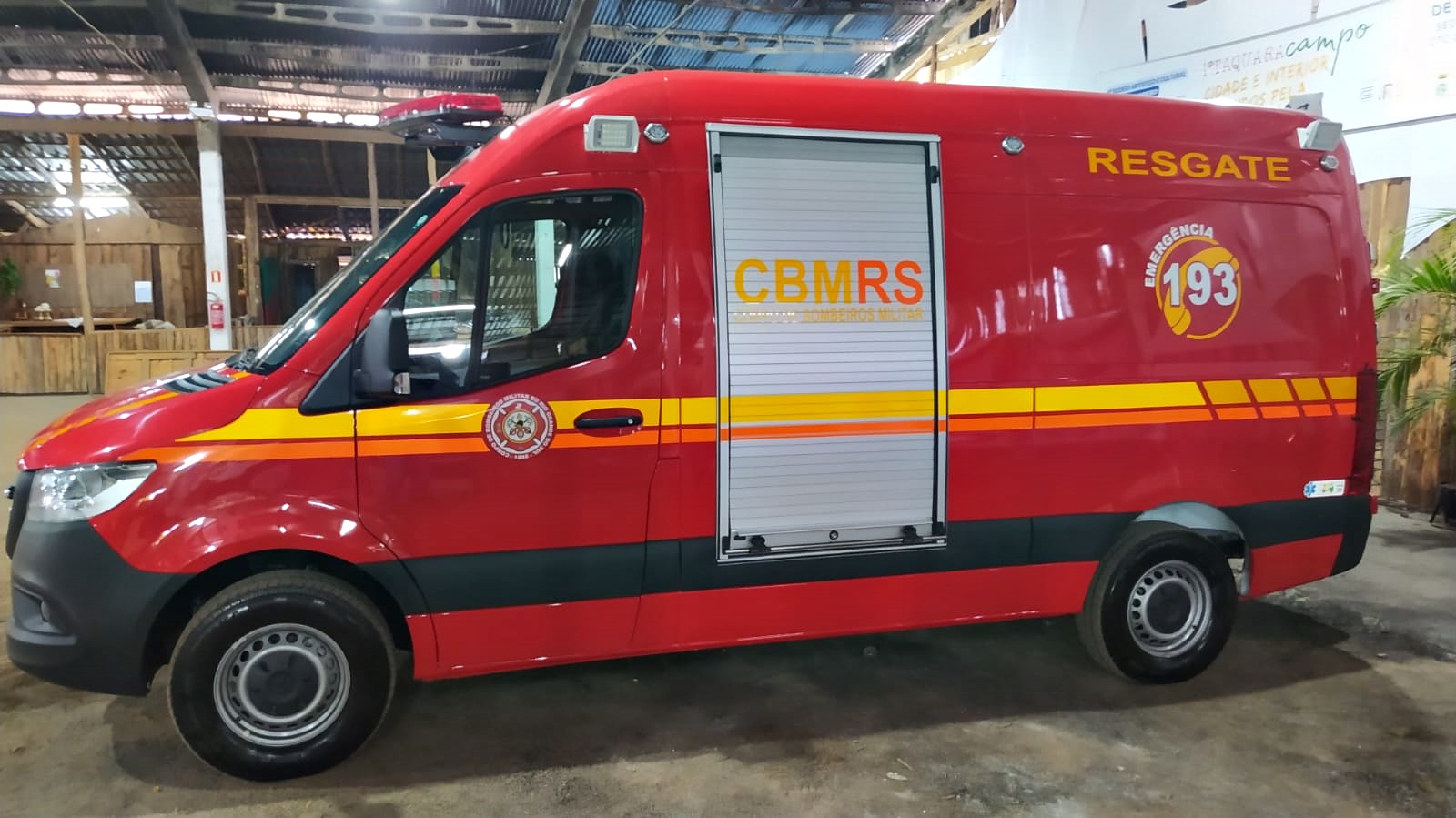 Corpo de Bombeiros de Taquara recebe uma nova viatura resgate