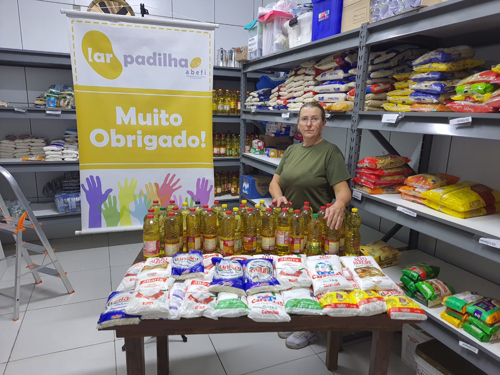 Lar Padilha arrecada quase uma tonelada e meia de alimentos durante a campanha Ingresso Solidário Florybal
