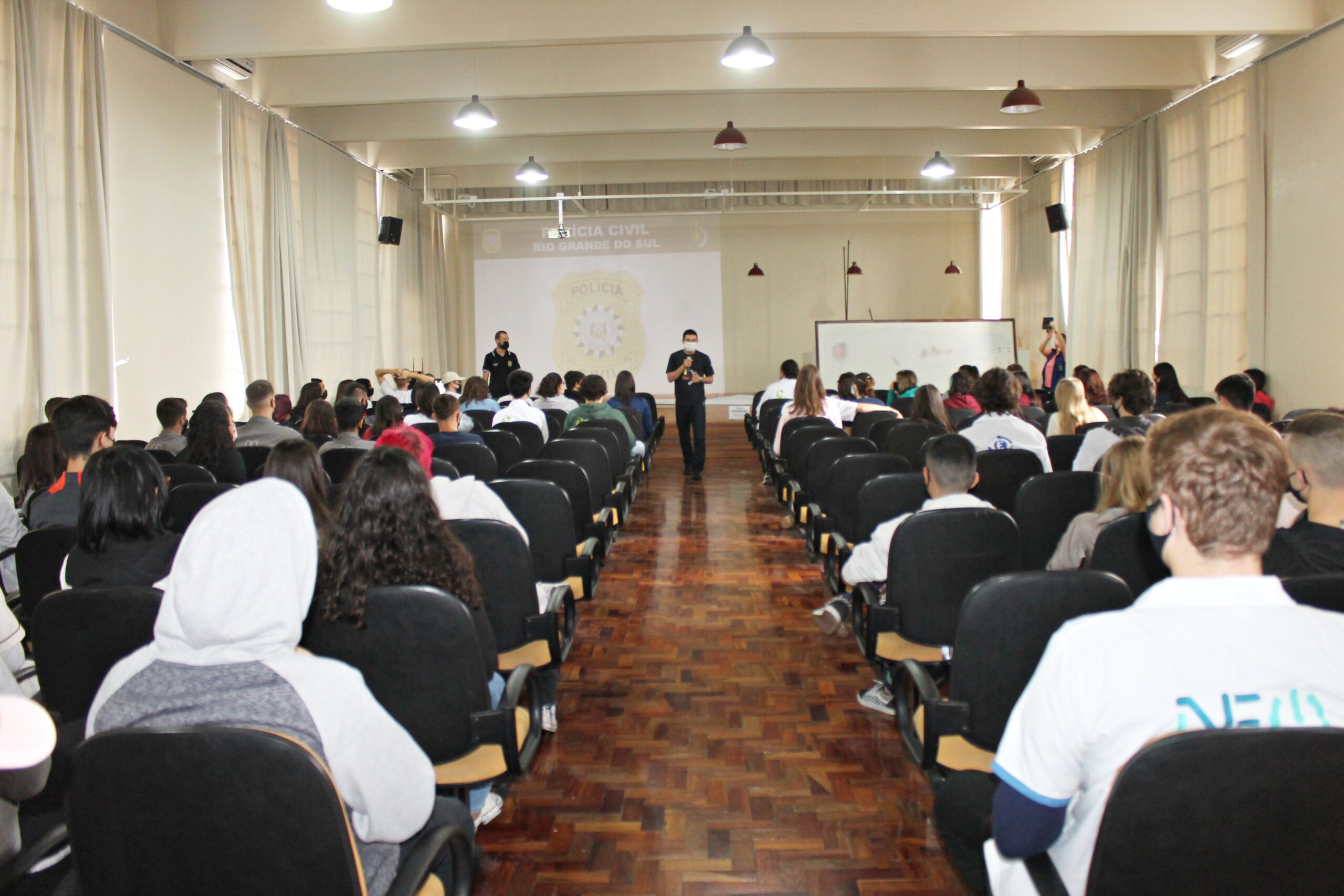 Polícia Civil retoma atividades do programa Papo de Responsa nas escolas de Taquara